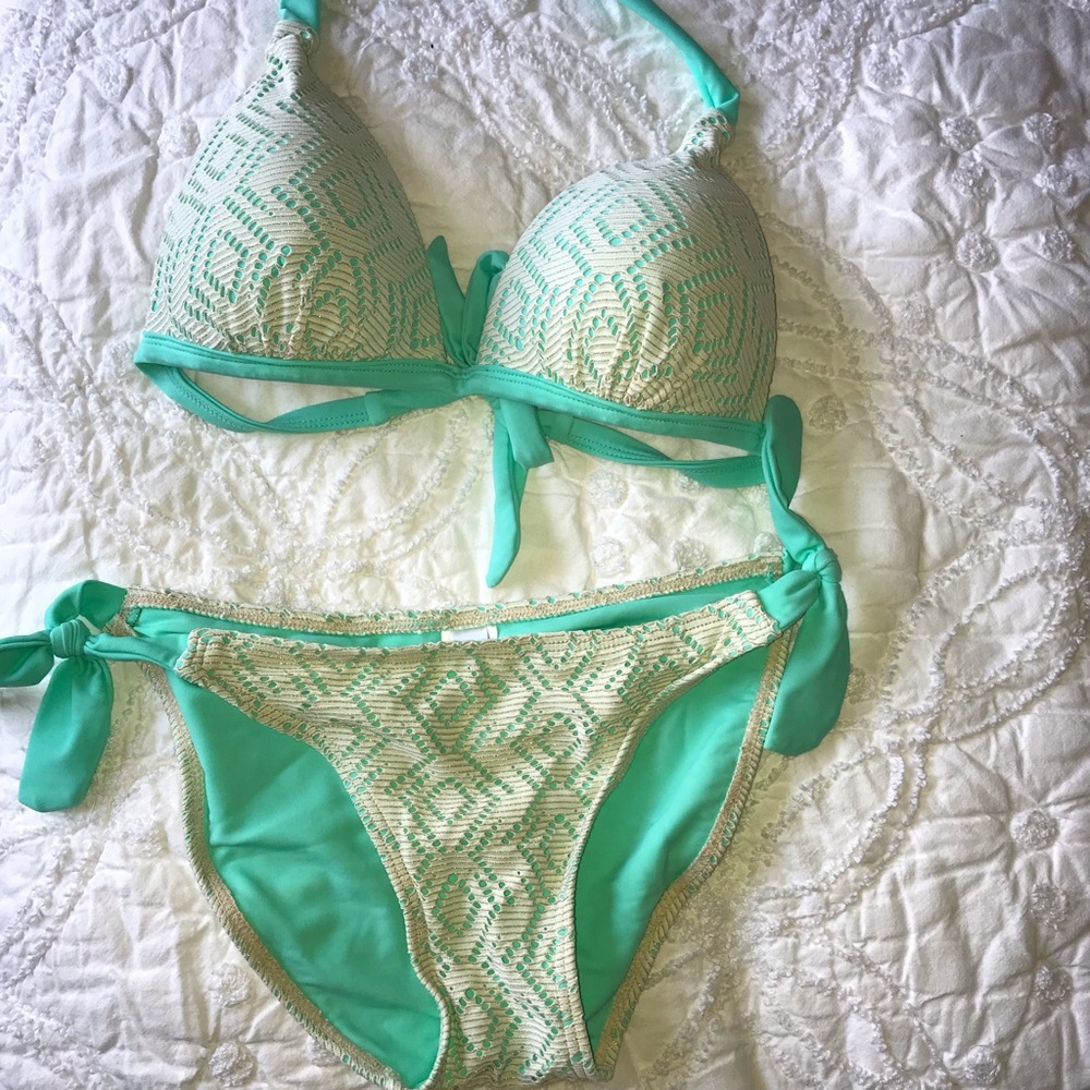 BIKINI